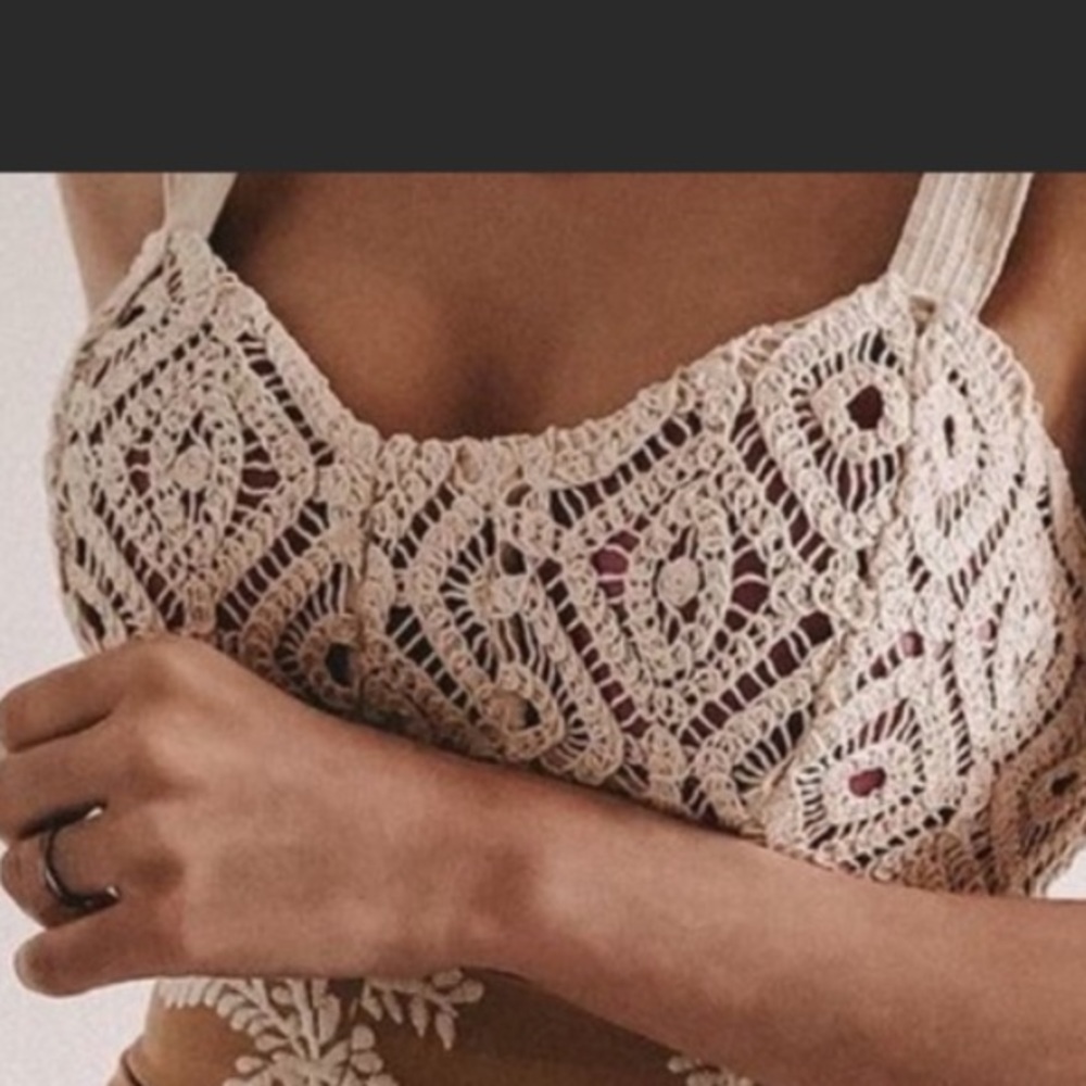 Zara embroidered crop top